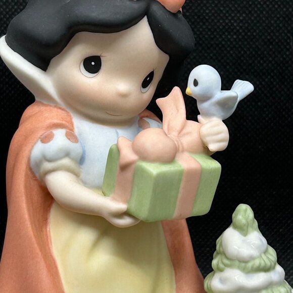 Disney Precious Moments "The Season Is The Most Joyous Amongst Friends " figurin - Picture 2 of 8